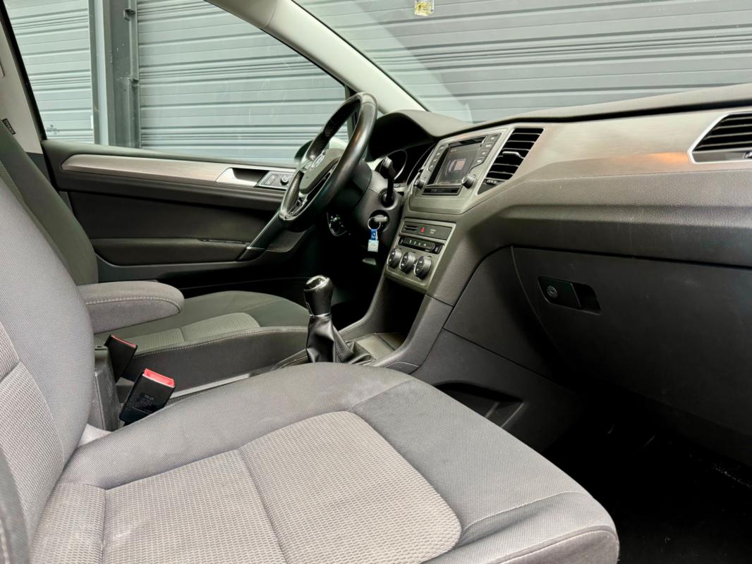 Volkswagen Golf Sportsvan - 1.6 TDI 110 CONFORT LINE BUSINESS