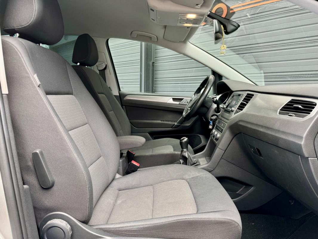 Volkswagen Golf Sportsvan - 1.6 TDI 110 CONFORT LINE BUSINESS