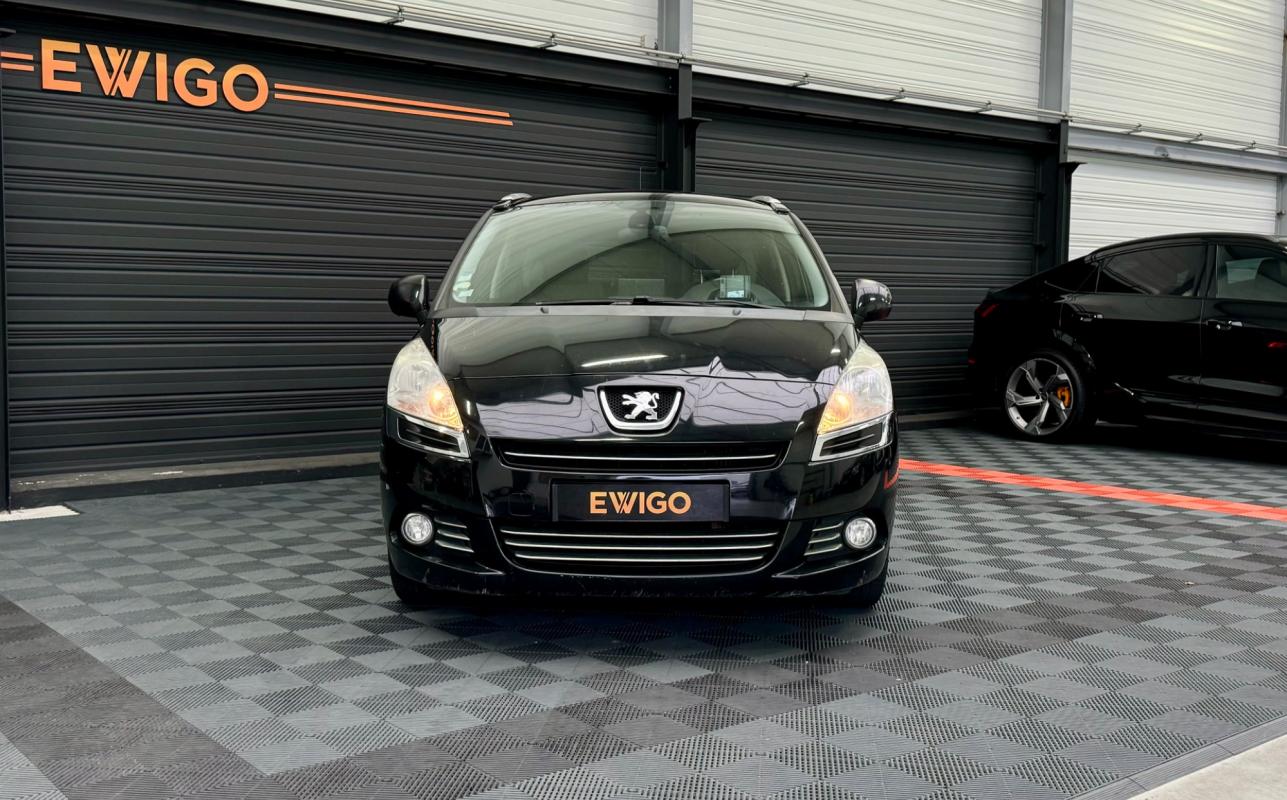 Peugeot 5008 - 2.0 HDI 150 PREMIUM PACK 7 PLACES DISTRI OK + ATTELAGE + GARANTIE 12 MOIS