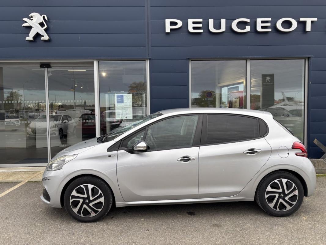 Peugeot 208 - 1.2 PureTech 82 Style