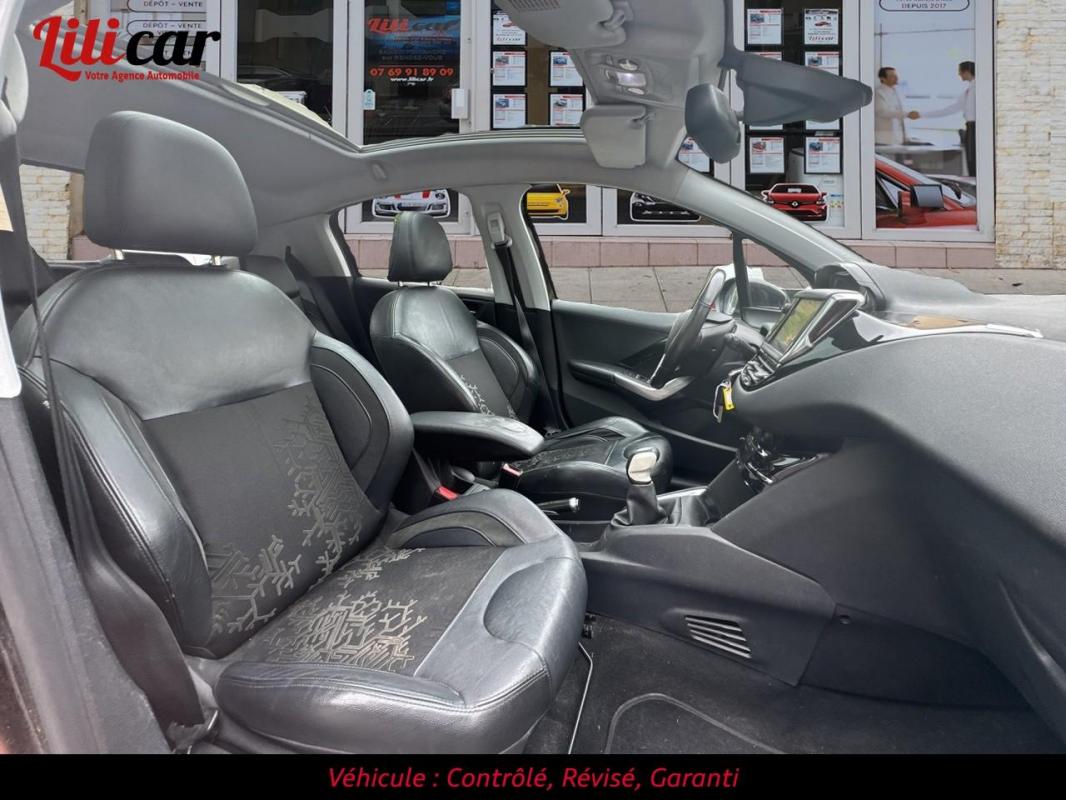 Peugeot 208 - 1.6 e-HDi FAP - 92ch Feline GARANTIE 12 MOIS